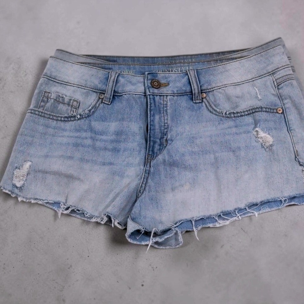 Sound Style Jamie Short Women 8 Light‎ Wash Distressed Cut Off Denim Jean Shorts